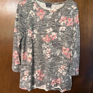 Quarter sleeve shirt